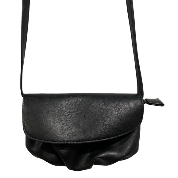 BILLABONG Black shoulder bag, small day bag minimalist with gold hardware clutch - Picture 4 of 9